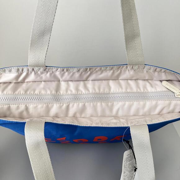 Lesportsac Animals Duck Large Tote Bag NWT - Picture 4 of 6